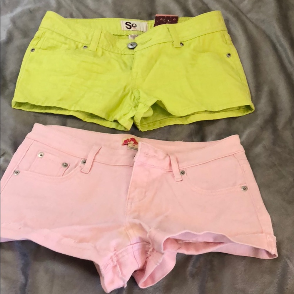 2 pairs shorts